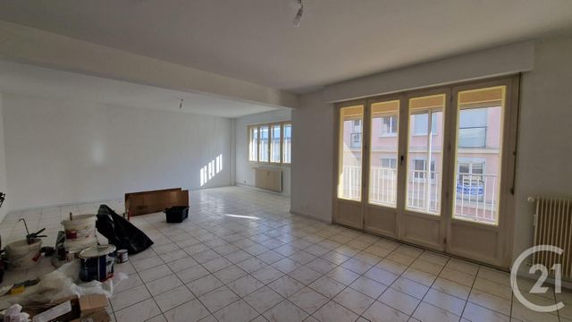Appartement F3 &agrave; louer - 3 pi&egrave;ces - 123,78 m2 - Pontarlier - 25 - FRANCHE-COMTE