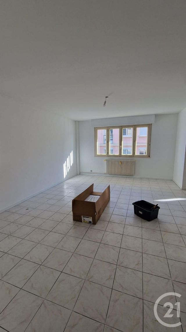 Appartement F3 &agrave; louer - 3 pi&egrave;ces - 123,78 m2 - Pontarlier - 25 - FRANCHE-COMTE