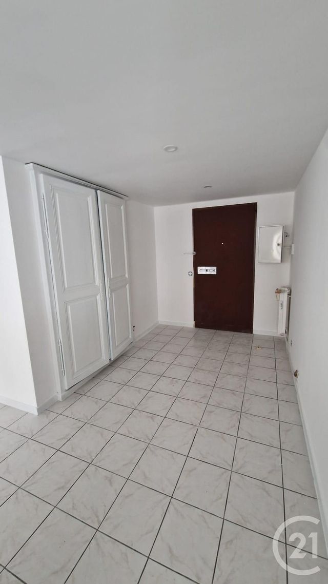 Appartement F3 &agrave; louer - 3 pi&egrave;ces - 123,78 m2 - Pontarlier - 25 - FRANCHE-COMTE