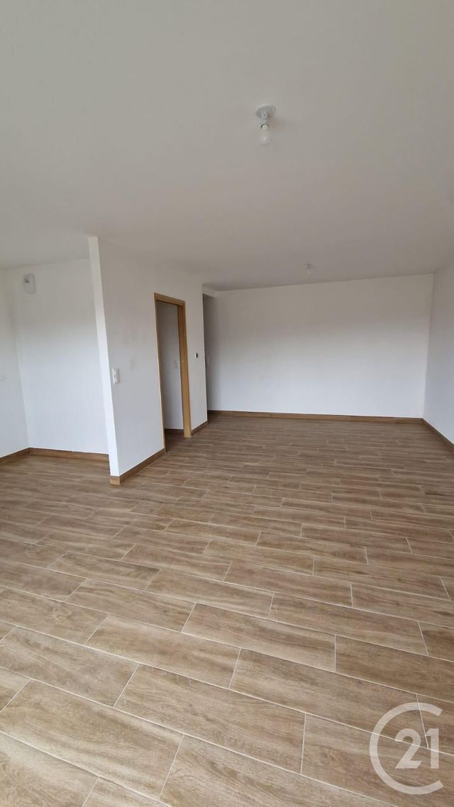 Appartement F3 &agrave; louer - 3 pi&egrave;ces - 81,93 m2 - Pontarlier - 25 - FRANCHE-COMTE