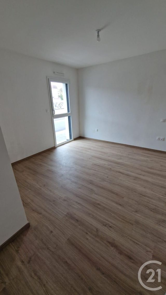 Appartement F3 &agrave; louer - 3 pi&egrave;ces - 81,93 m2 - Pontarlier - 25 - FRANCHE-COMTE