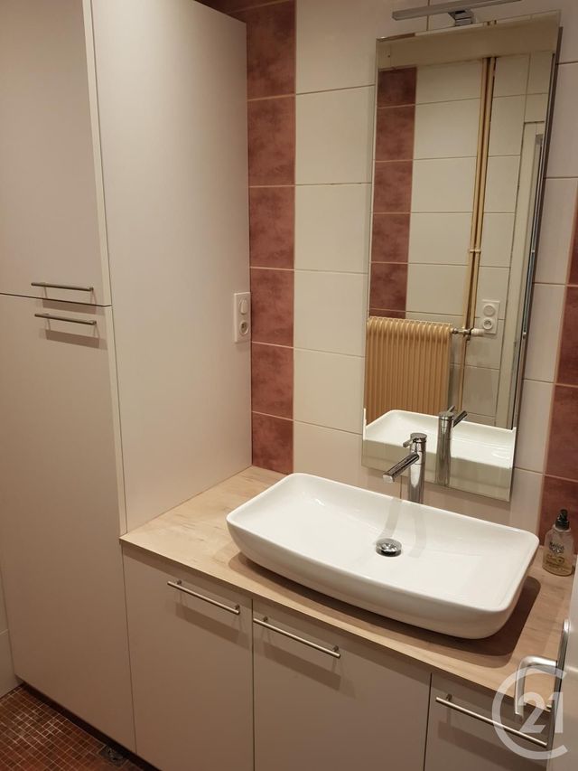 Appartement F6 &agrave; louer - 6 pi&egrave;ces - 145 m2 - Vaux Et Chantegrue - 25 - FRANCHE-COMTE