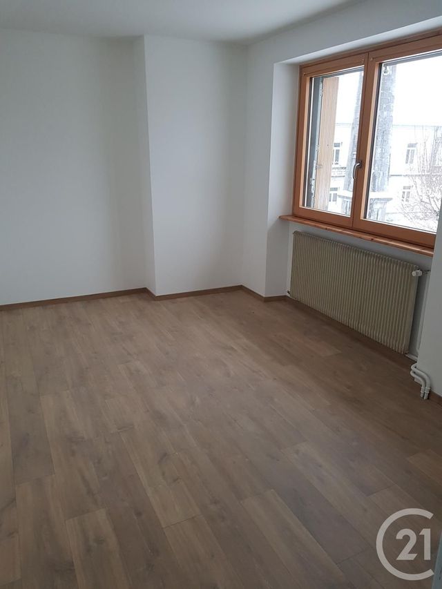 Appartement F6 &agrave; louer - 6 pi&egrave;ces - 145 m2 - Vaux Et Chantegrue - 25 - FRANCHE-COMTE