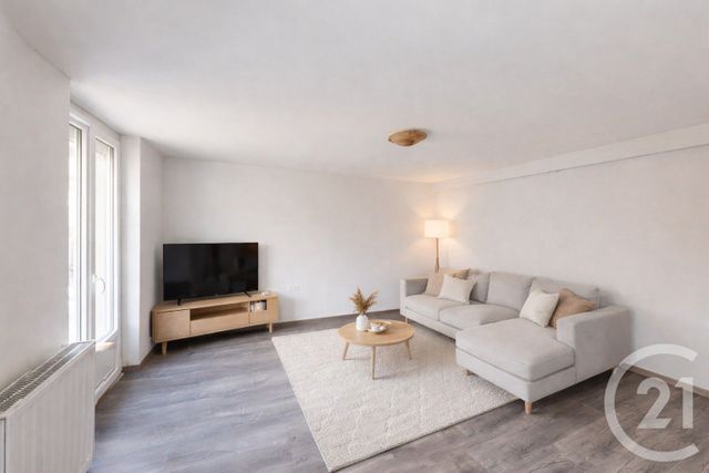 Appartement T4 &agrave; vendre - 4 pi&egrave;ces - 86 m2 - Pontarlier - 25 - FRANCHE-COMTE