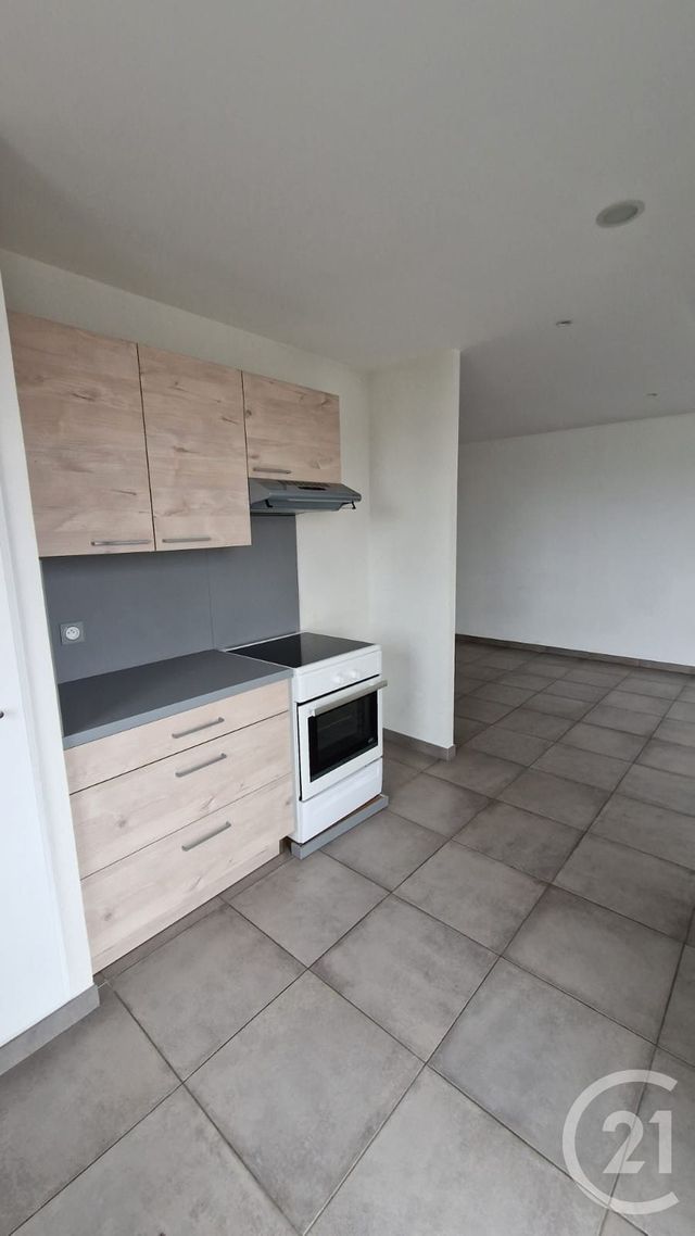 Appartement F3 &agrave; louer - 3 pi&egrave;ces - 61 m2 - Gilley - 25 - FRANCHE-COMTE