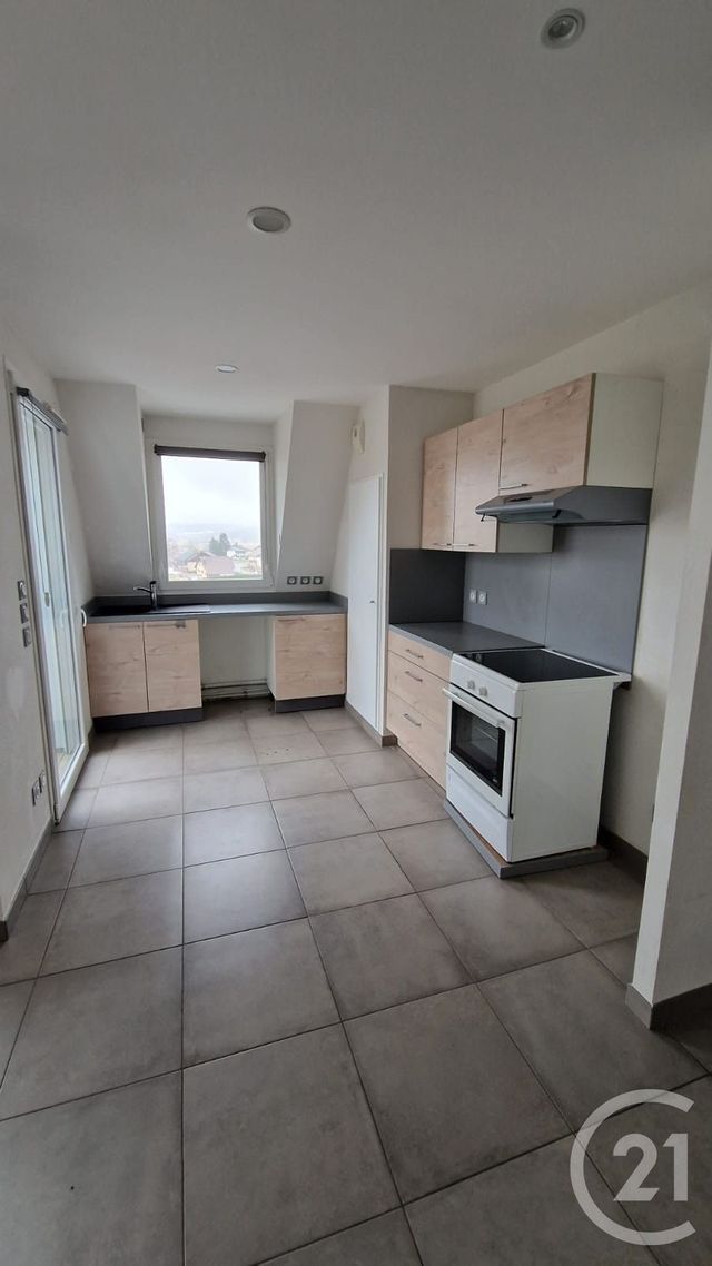 Appartement F3 &agrave; louer - 3 pi&egrave;ces - 61 m2 - Gilley - 25 - FRANCHE-COMTE