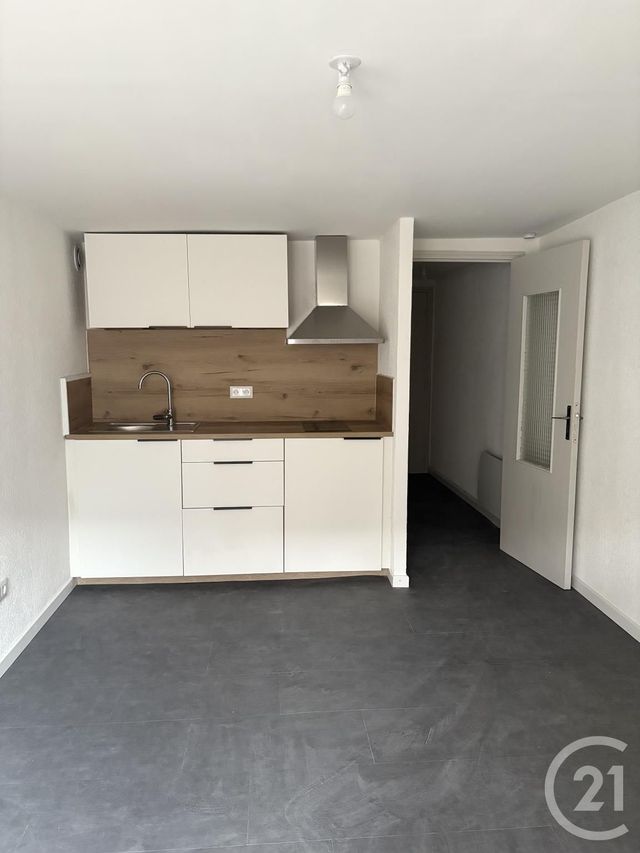 Appartement Studio &agrave; louer - 1 pi&egrave;ce - 20 m2 - Pontarlier - 25 - FRANCHE-COMTE