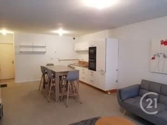 Appartement F3 &agrave; louer - 3 pi&egrave;ces - 66,64 m2 - Pontarlier - 25 - FRANCHE-COMTE