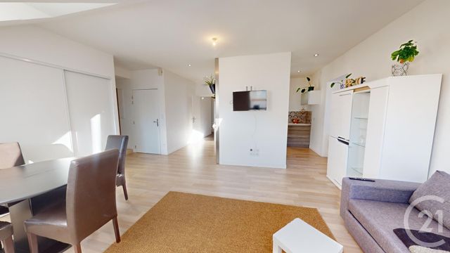 Appartement F3 &agrave; louer - 3 pi&egrave;ces - 55,30 m2 - Pontarlier - 25 - FRANCHE-COMTE