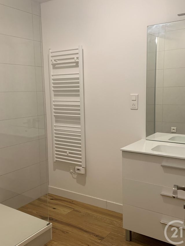 Appartement F3 &agrave; louer - 3 pi&egrave;ces - 87 m2 - Pontarlier - 25 - FRANCHE-COMTE