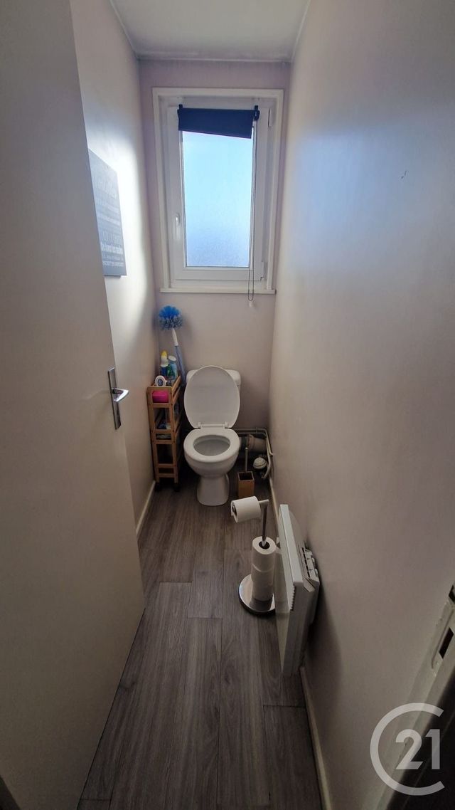 Appartement F3 &agrave; louer - 3 pi&egrave;ces - 69 m2 - Pontarlier - 25 - FRANCHE-COMTE