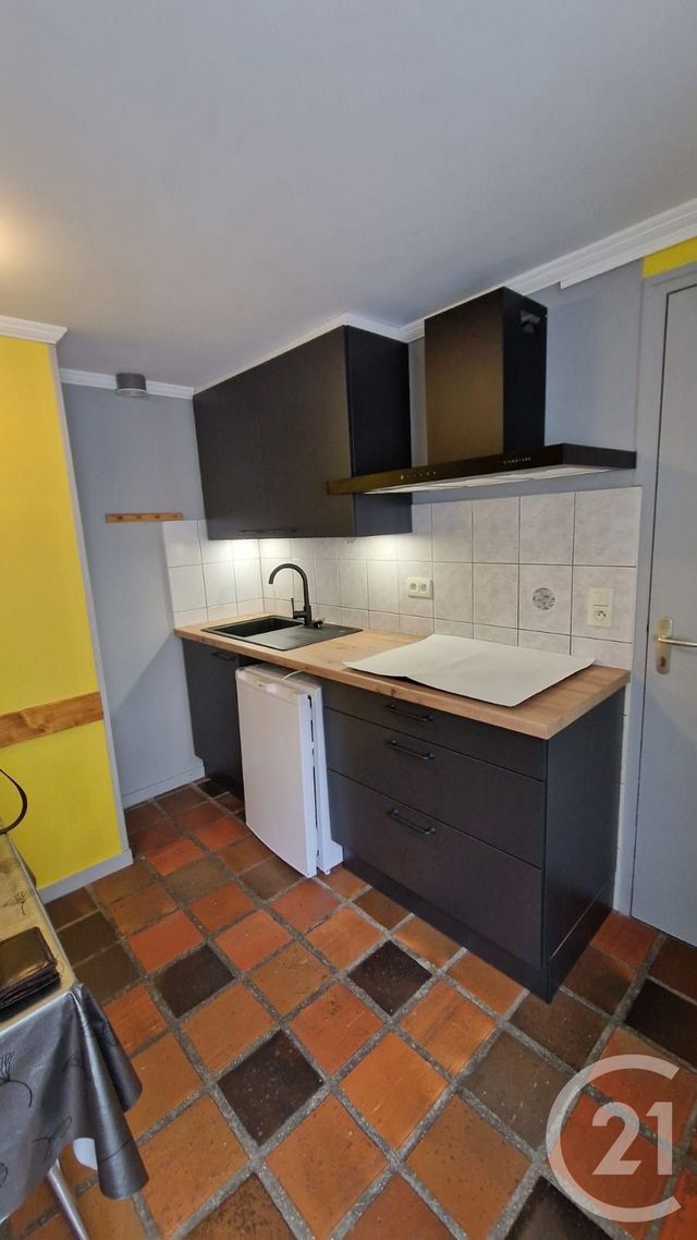 Appartement F1 bis &agrave; louer - 2 pi&egrave;ces - 61,14 m2 - Pontarlier - 25 - FRANCHE-COMTE
