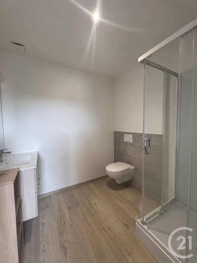 Appartement F3 &agrave; louer - 3 pi&egrave;ces - 76,84 m2 - Sombacour - 25 - FRANCHE-COMTE
