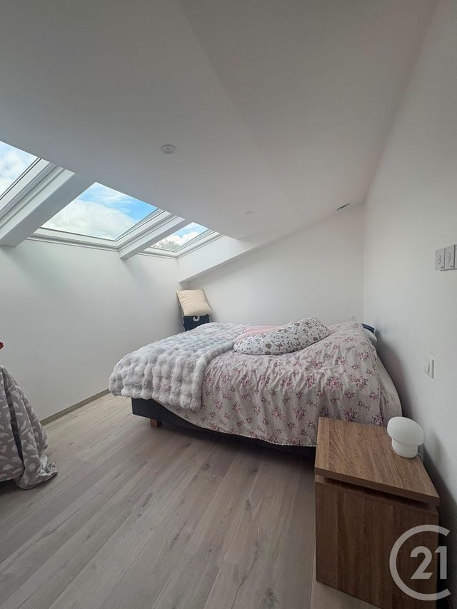 Appartement F3 &agrave; louer - 3 pi&egrave;ces - 76,84 m2 - Sombacour - 25 - FRANCHE-COMTE