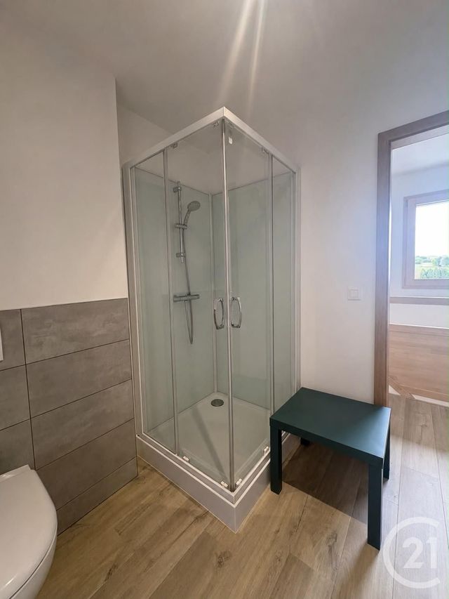 Appartement F3 &agrave; louer - 3 pi&egrave;ces - 76,84 m2 - Sombacour - 25 - FRANCHE-COMTE