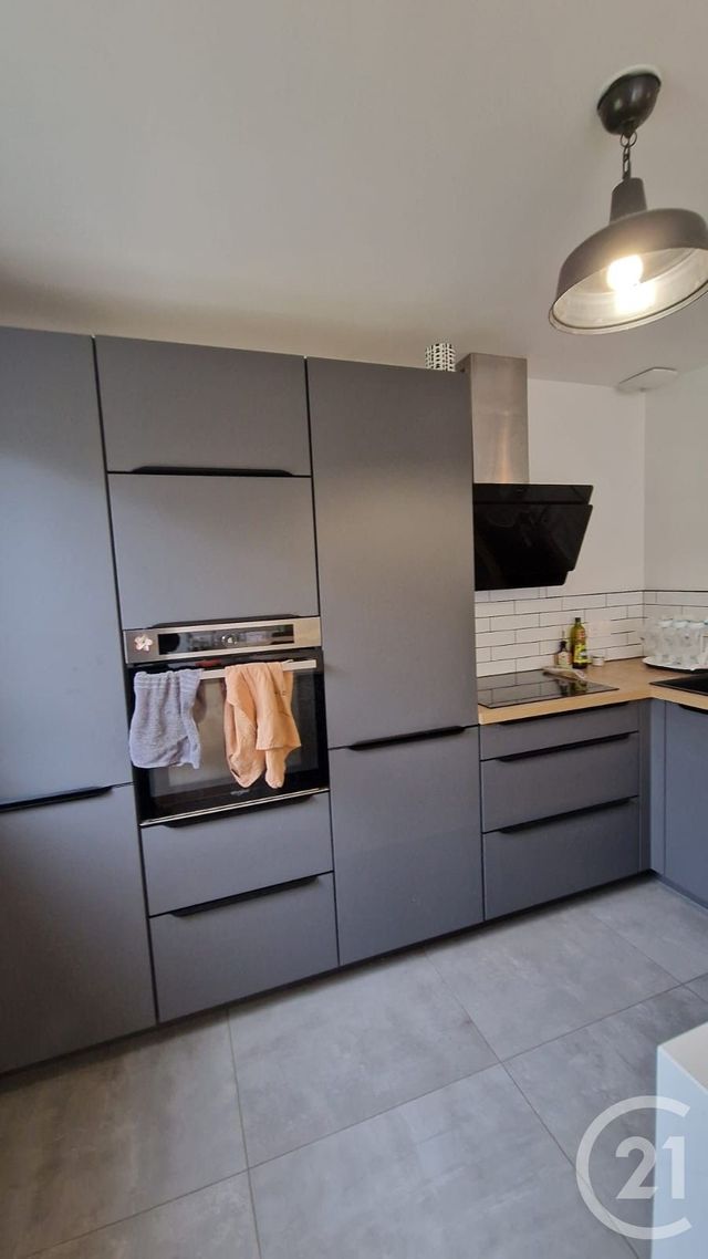 Appartement F4 &agrave; louer - 4 pi&egrave;ces - 88,63 m2 - Pontarlier - 25 - FRANCHE-COMTE