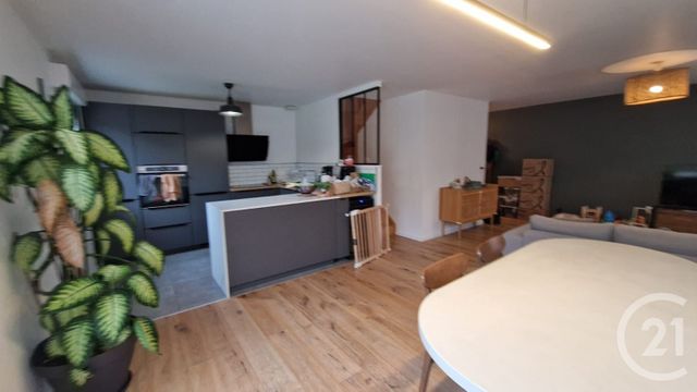 Appartement F4 &agrave; louer - 4 pi&egrave;ces - 88,63 m2 - Pontarlier - 25 - FRANCHE-COMTE