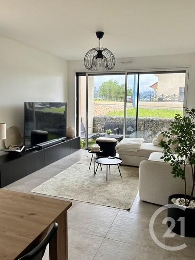 Appartement F3 &agrave; louer - 3 pi&egrave;ces - 60,65 m2 - Dommartin - 25 - FRANCHE-COMTE