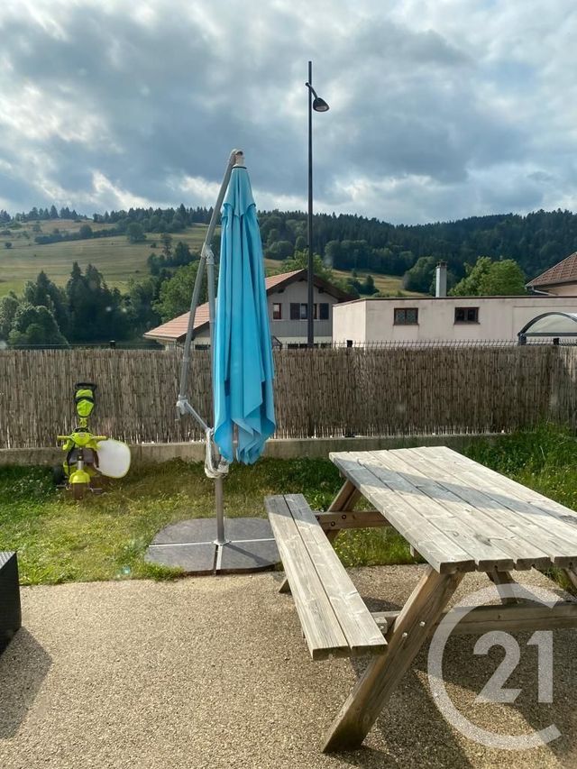 Appartement &agrave; louer - 4 pi&egrave;ces - 71 m2 - Ville Du Pont - 25 - FRANCHE-COMTE