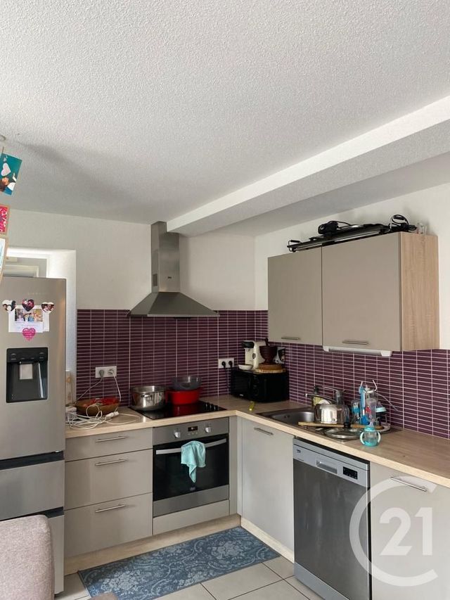 Appartement &agrave; louer - 4 pi&egrave;ces - 71 m2 - Ville Du Pont - 25 - FRANCHE-COMTE