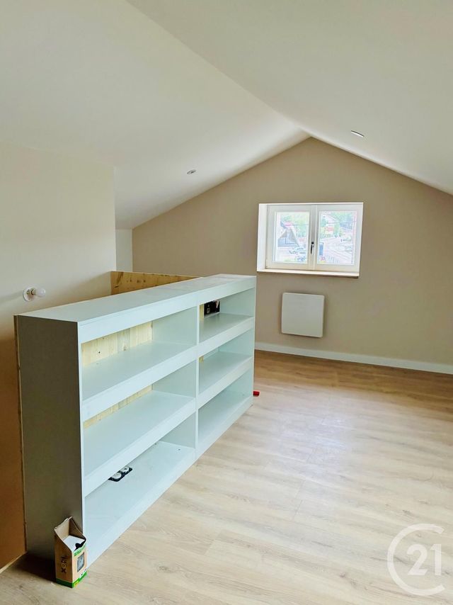 Appartement Duplex &agrave; louer - 4 pi&egrave;ces - 75,73 m2 - Pontarlier - 25 - FRANCHE-COMTE