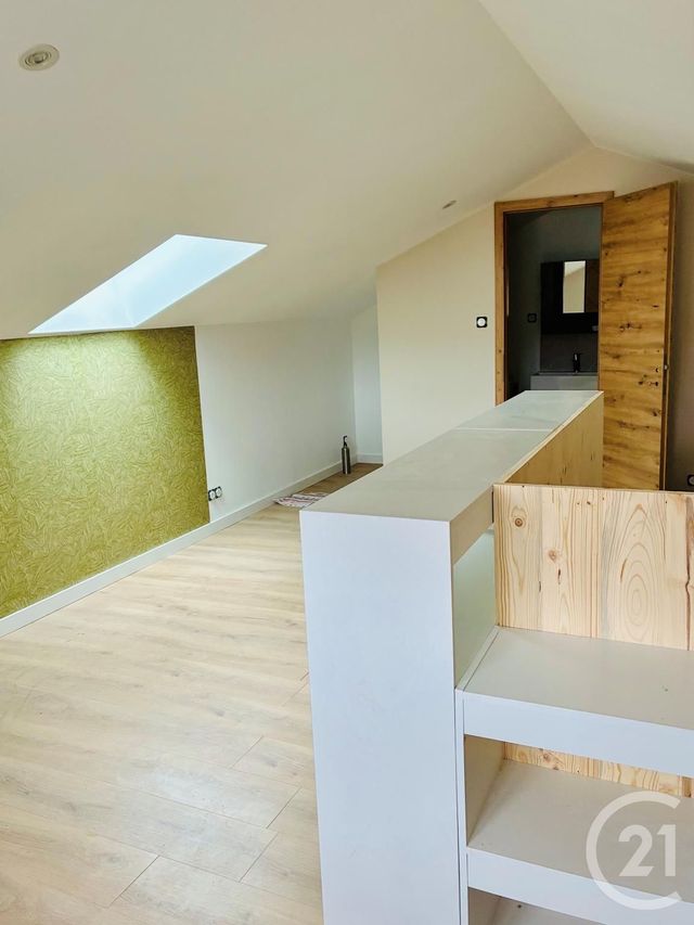Appartement Duplex &agrave; louer - 4 pi&egrave;ces - 75,73 m2 - Pontarlier - 25 - FRANCHE-COMTE