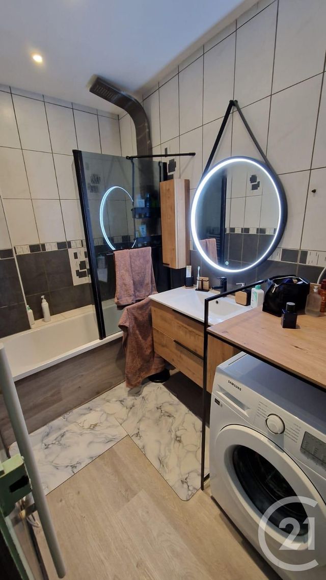 Appartement F3 &agrave; louer - 3 pi&egrave;ces - 68,08 m2 - Pontarlier - 25 - FRANCHE-COMTE