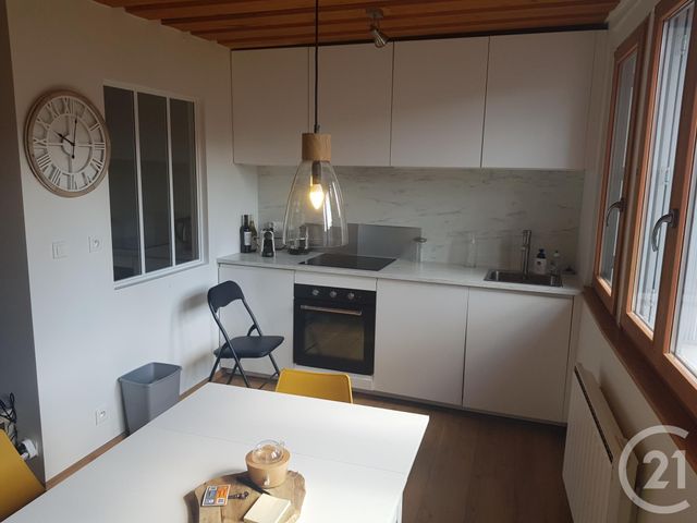 Appartement F1 &agrave; louer - 1 pi&egrave;ce - 35 m2 - Pontarlier - 25 - FRANCHE-COMTE