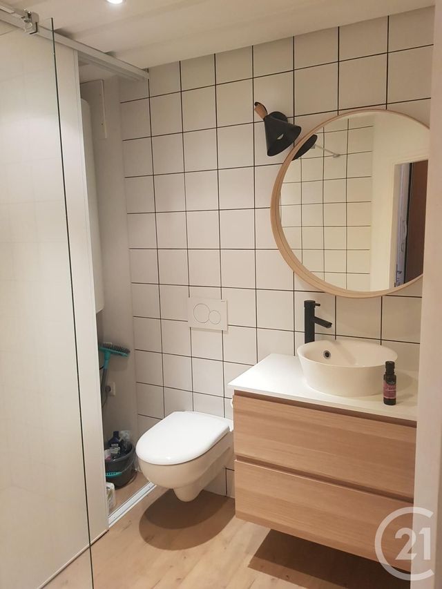 Appartement F1 &agrave; louer - 1 pi&egrave;ce - 35 m2 - Pontarlier - 25 - FRANCHE-COMTE