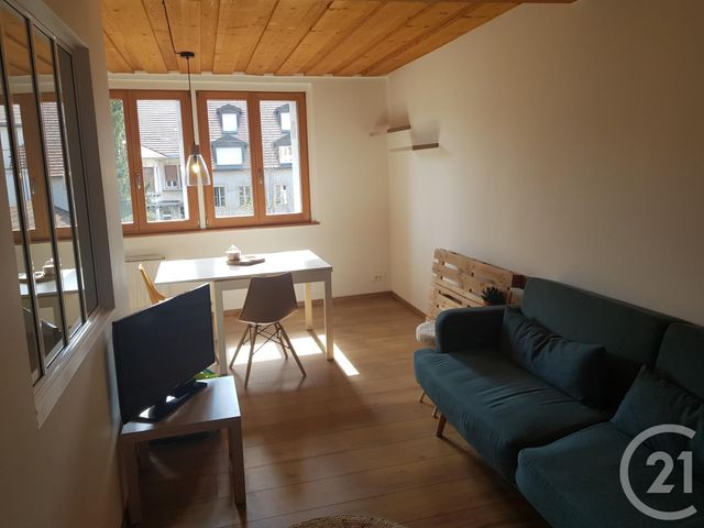 Appartement F1 &agrave; louer - 1 pi&egrave;ce - 35 m2 - Pontarlier - 25 - FRANCHE-COMTE