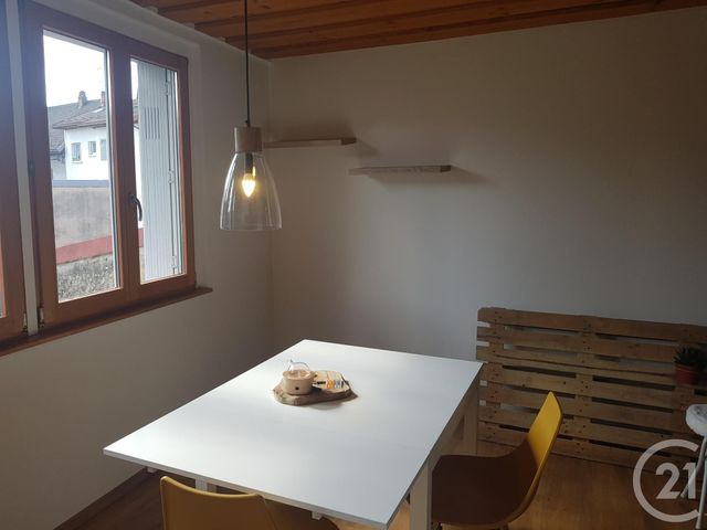 Appartement F1 &agrave; louer - 1 pi&egrave;ce - 35 m2 - Pontarlier - 25 - FRANCHE-COMTE
