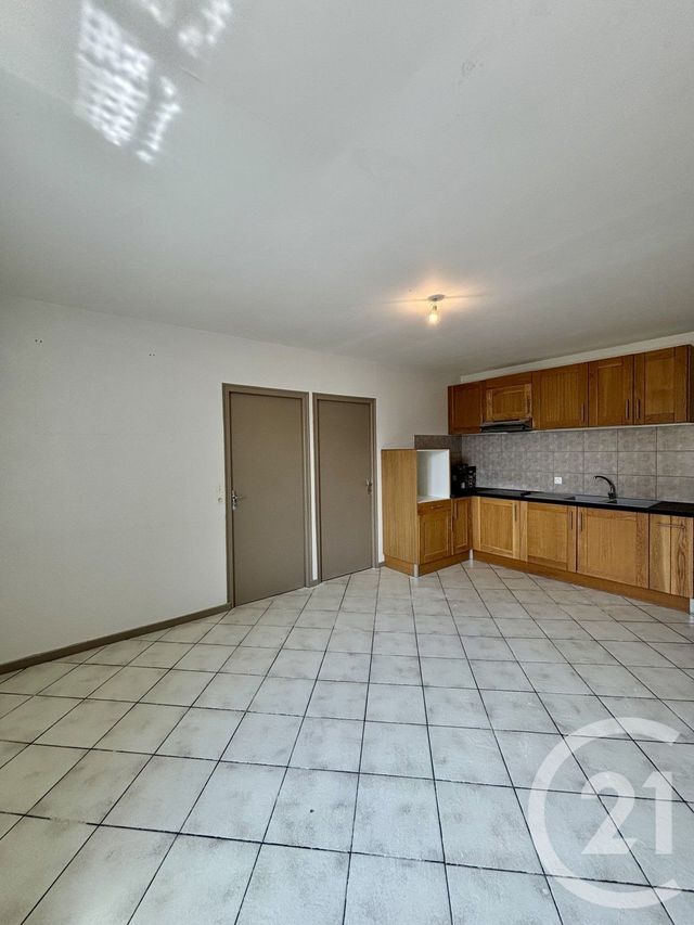 Appartement T3 &agrave; vendre - 3 pi&egrave;ces - 45,67 m2 - Verrieres De Joux - 25 - FRANCHE-COMTE