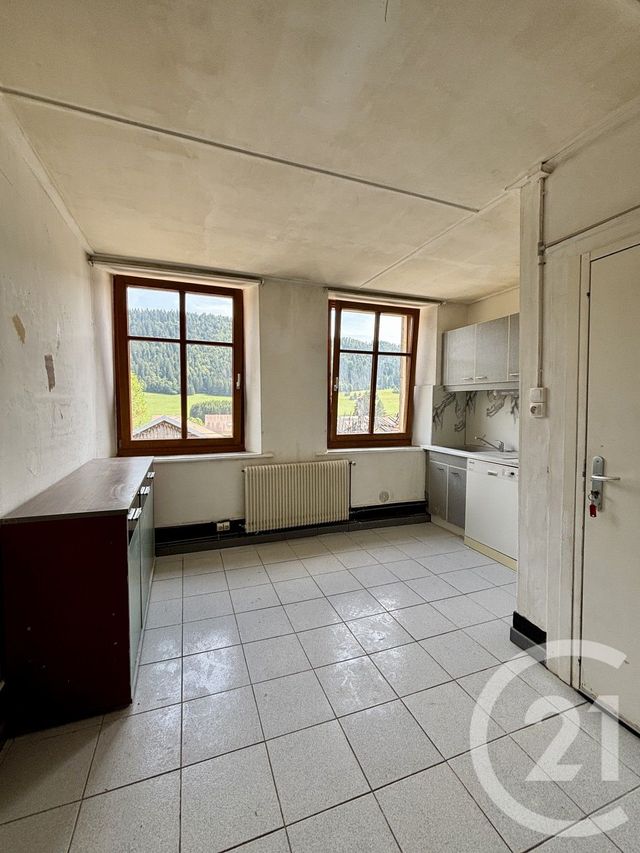 Appartement T5 &agrave; vendre - 6 pi&egrave;ces - 110,18 m2 - Verrieres De Joux - 25 - FRANCHE-COMTE