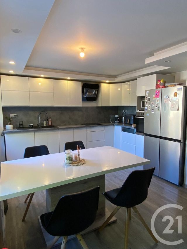 Appartement Duplex &agrave; louer - 4 pi&egrave;ces - 105 m2 - Pontarlier - 25 - FRANCHE-COMTE