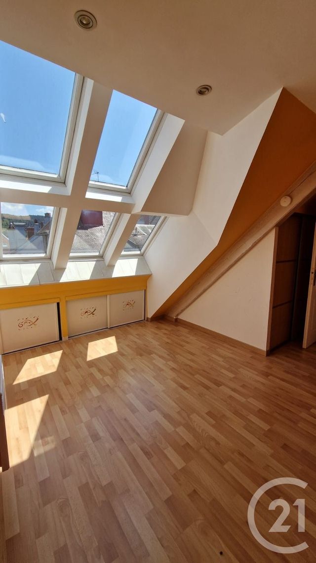 Appartement Duplex &agrave; louer - 3 pi&egrave;ces - 80,80 m2 - Pontarlier - 25 - FRANCHE-COMTE