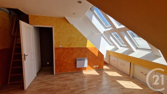 Appartement Duplex &agrave; louer - 3 pi&egrave;ces - 80,80 m2 - Pontarlier - 25 - FRANCHE-COMTE