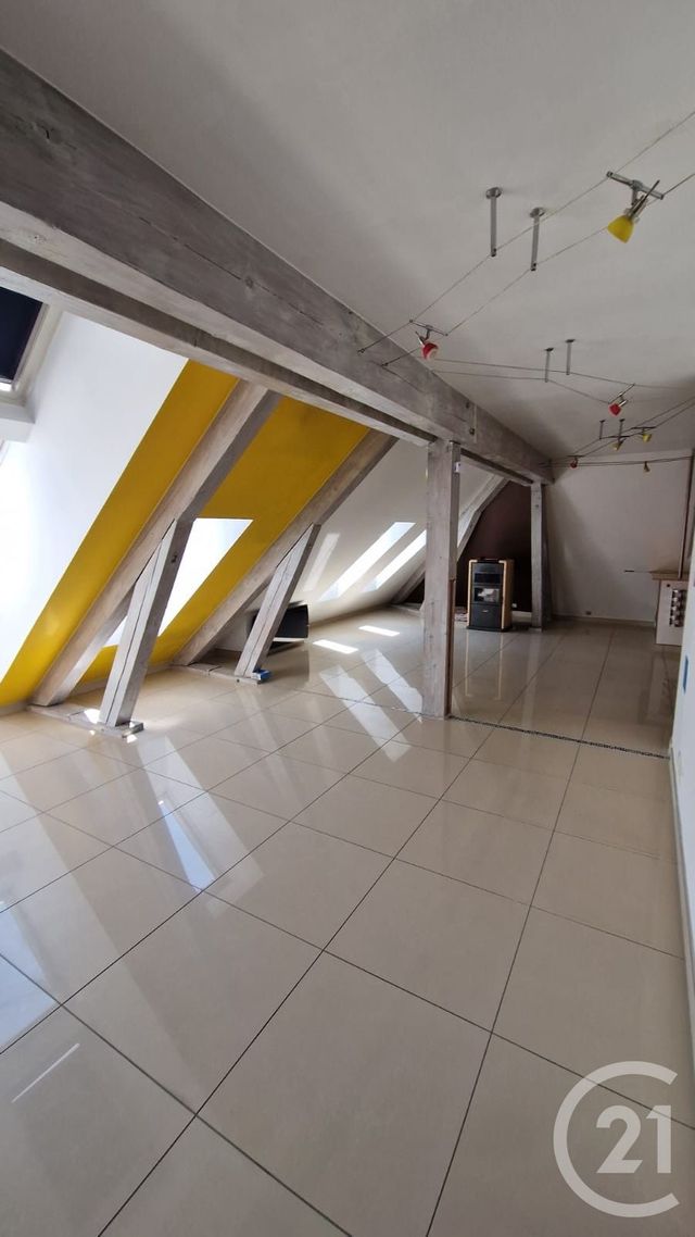 Appartement Duplex &agrave; louer - 3 pi&egrave;ces - 80,80 m2 - Pontarlier - 25 - FRANCHE-COMTE