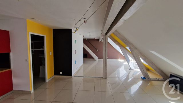 Appartement Duplex &agrave; louer - 3 pi&egrave;ces - 80,80 m2 - Pontarlier - 25 - FRANCHE-COMTE