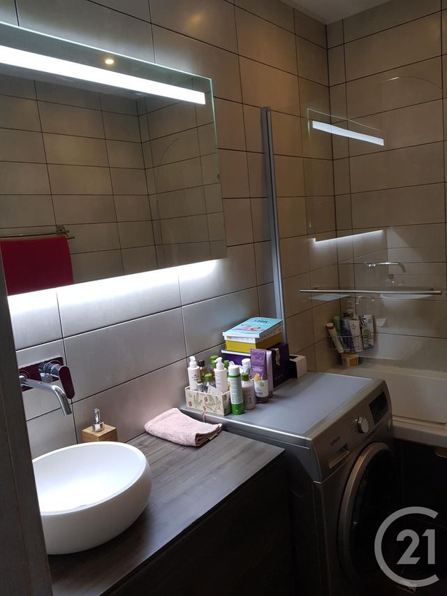 Appartement F3 &agrave; louer - 3 pi&egrave;ces - 59,53 m2 - Pontarlier - 25 - FRANCHE-COMTE