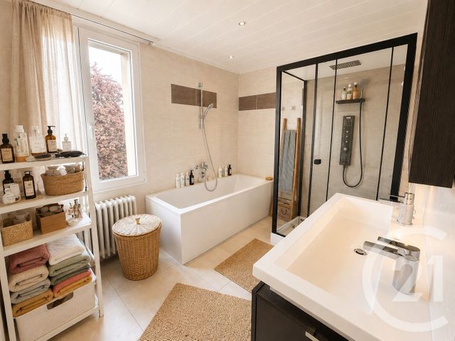 Maison &agrave; vendre - 8 pi&egrave;ces - 160,85 m2 - Pontarlier - 25 - FRANCHE-COMTE