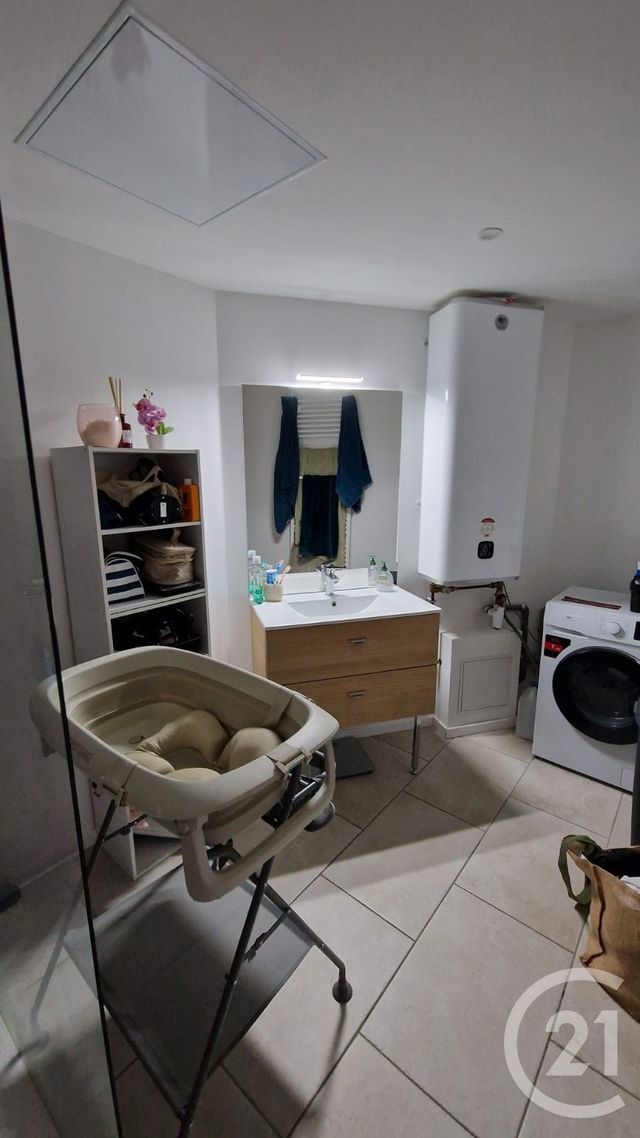 Appartement F3 &agrave; louer - 3 pi&egrave;ces - 58,80 m2 - Pontarlier - 25 - FRANCHE-COMTE