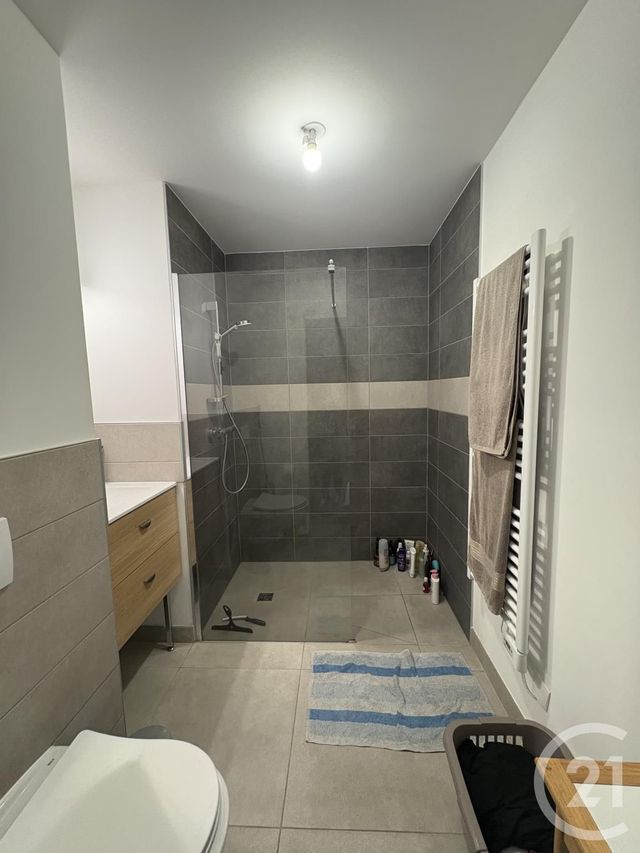 Appartement F1 &agrave; louer - 1 pi&egrave;ce - 26,79 m2 - Pontarlier - 25 - FRANCHE-COMTE