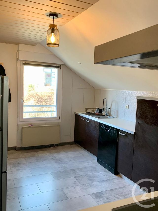 Appartement Duplex &agrave; louer - 3 pi&egrave;ces - 63,42 m2 - Pontarlier - 25 - FRANCHE-COMTE