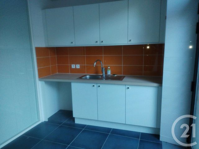 Bureaux à louer - 150.2 m2 - 19 - Correze