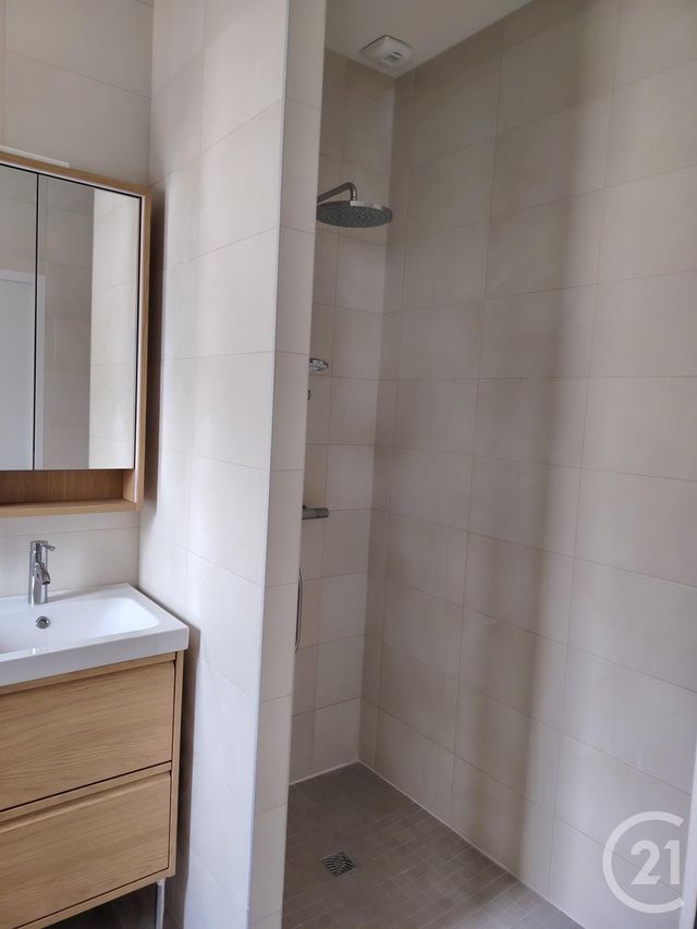 Maison &agrave; louer - 5 pi&egrave;ces - 108,96 m2 - Brive La Gaillarde - 19 - LIMOUSIN