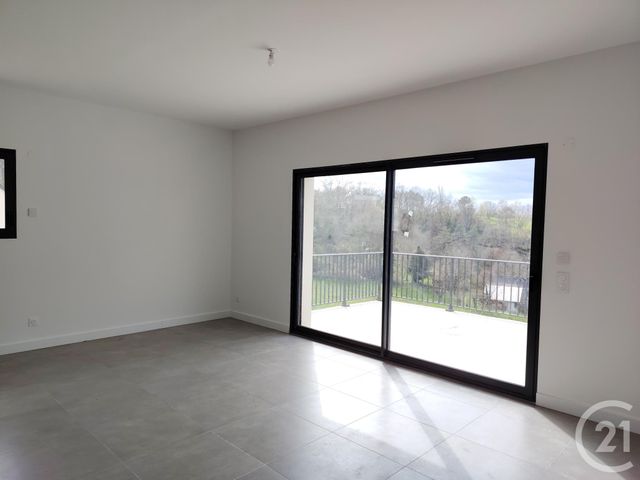 Maison &agrave; louer - 5 pi&egrave;ces - 108,96 m2 - Brive La Gaillarde - 19 - LIMOUSIN