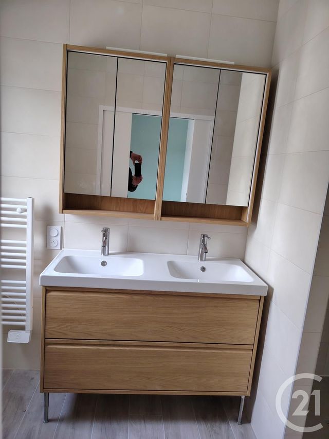 Maison &agrave; louer - 5 pi&egrave;ces - 108,96 m2 - Brive La Gaillarde - 19 - LIMOUSIN