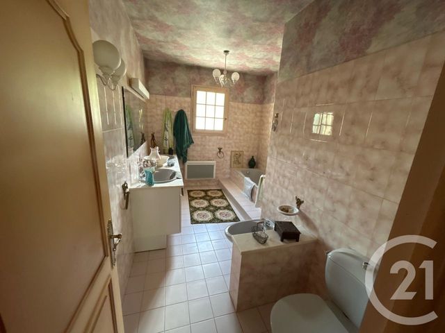 Maison à vendre - 5 pièces - 126,51 m2 - Le Lardin St Lazare - 24 - AQUITAINE