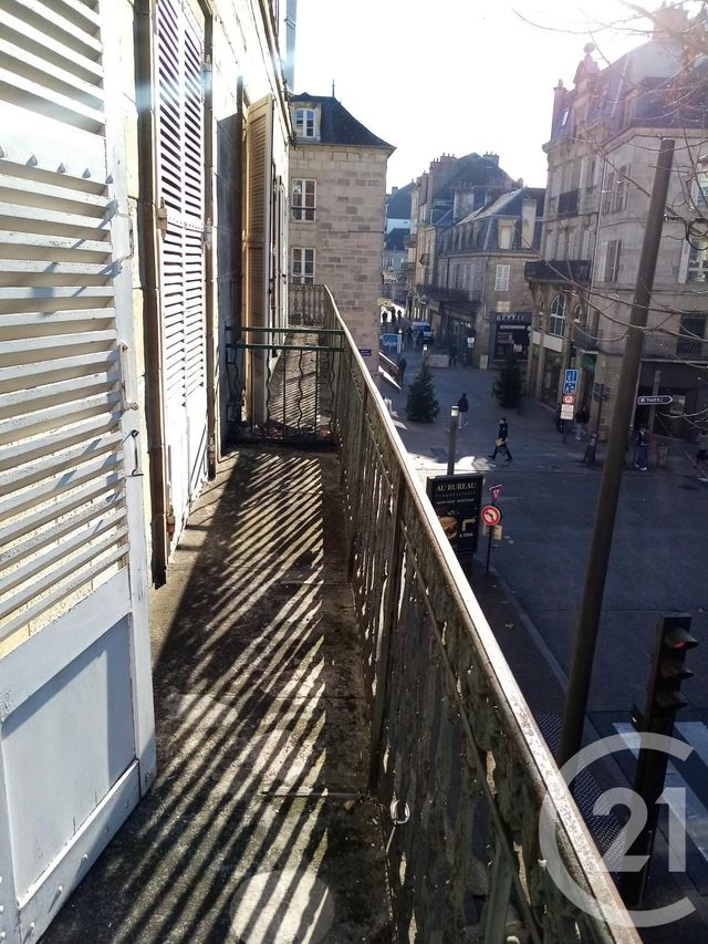 Appartement F4 à louer - 4 pièces - 140,08 m2 - Brive La Gaillarde - 19 - LIMOUSIN