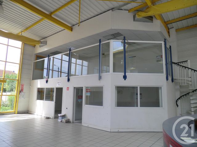 Local commercial à louer - 1500.0 m2 - 19 - Correze